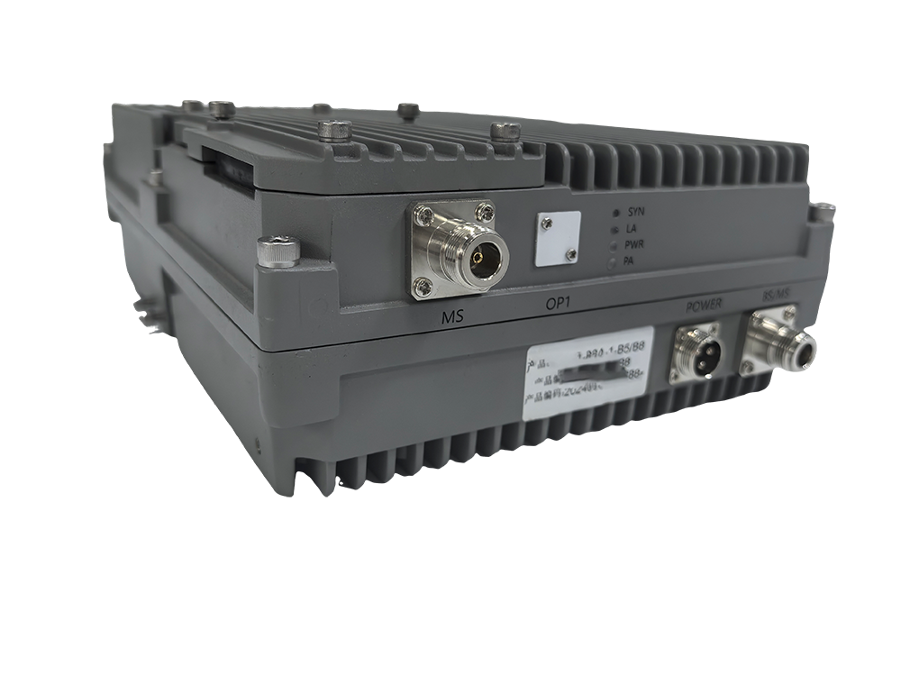  朔城三频手机信号接收器2000㎡