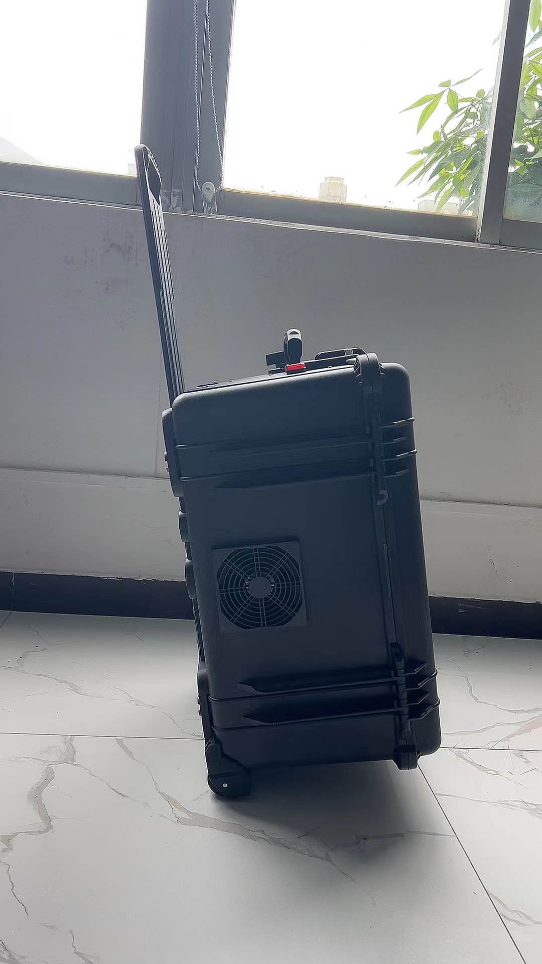 朔城手拉箱型移动通信干扰器